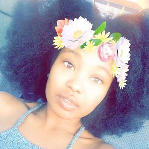 Meet your Posher, Mercedes